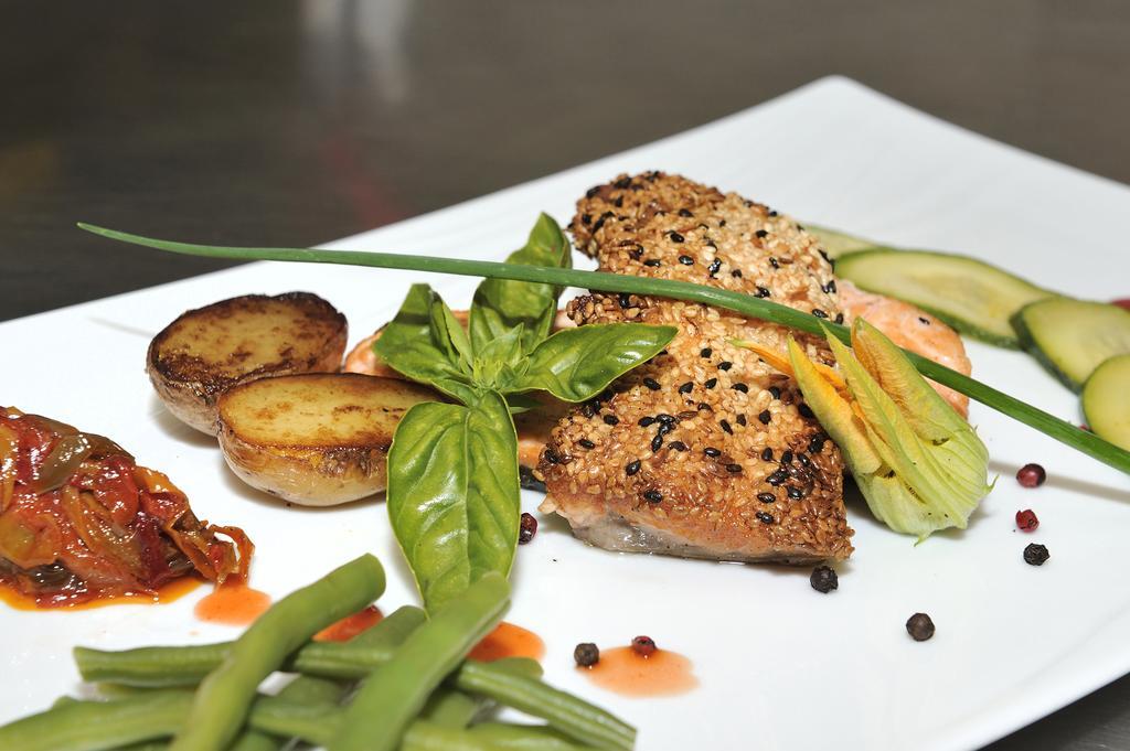 Logis Hotel Restaurant Le Parc Salbris Luaran gambar